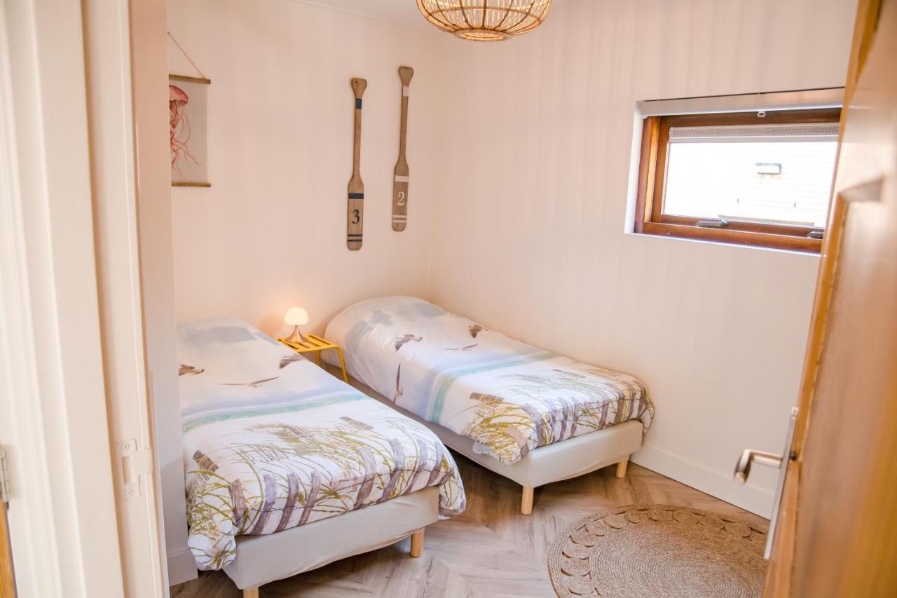 Beachhouse Anna, 1 Minute Walk To The Beach And Centre Of Katwijk, Free Private Parking Next To The House ! Катвейк-ан-Зе Экстерьер фото
